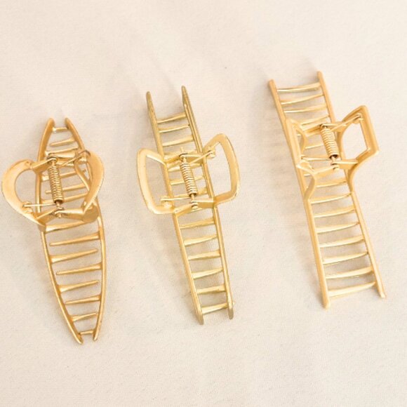 Women's Large, Light Gold, Metal Hair Clips - Picture 2 of 2